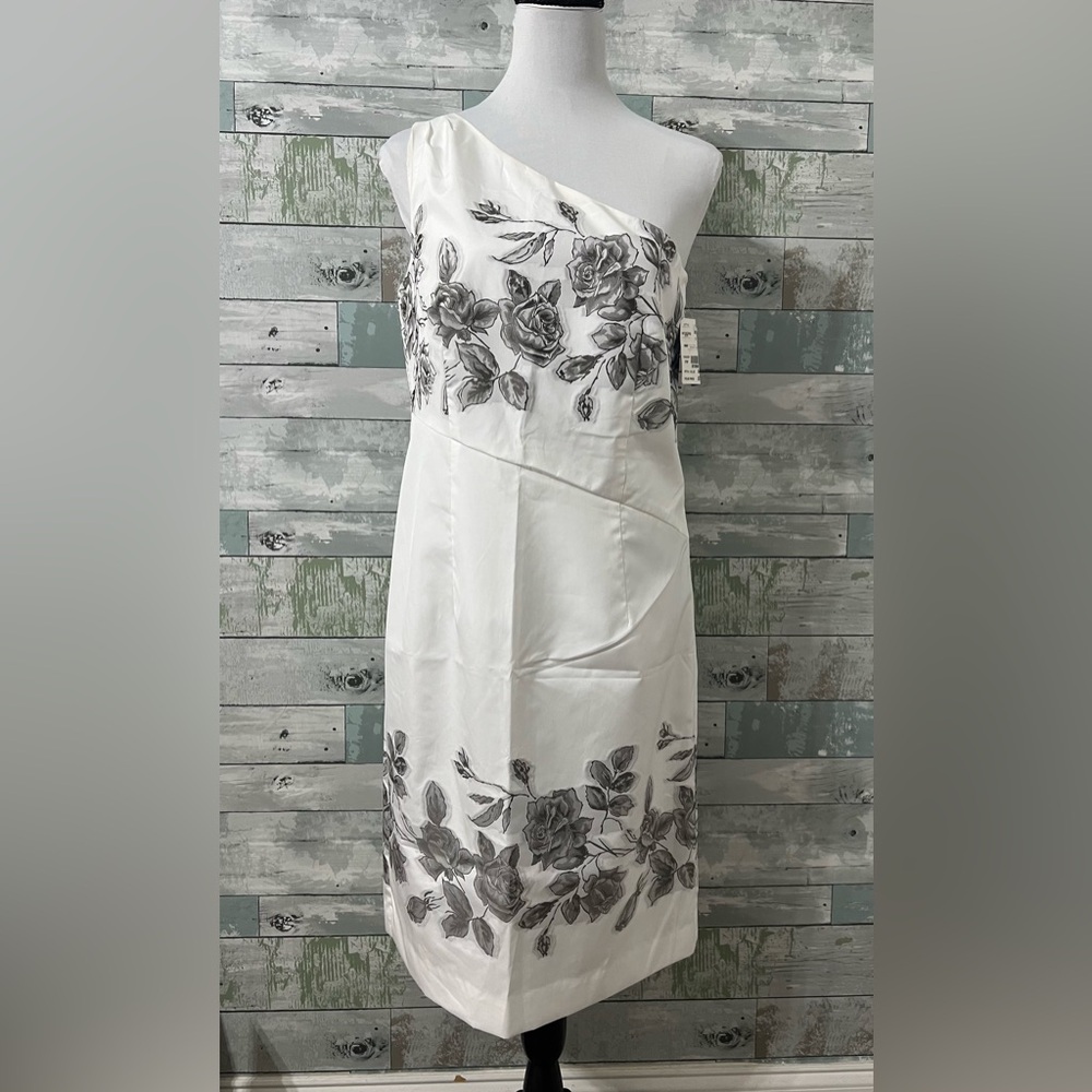 Doncaster Collection Elegant Floral White and Gray Dress